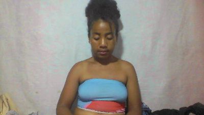 Larj live cam on Cam4