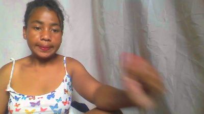 Larj live cam on Cam4