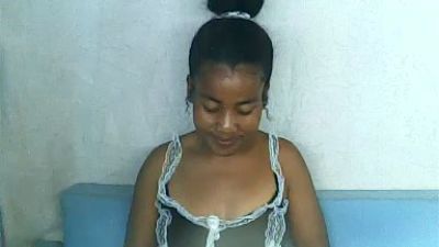 Larj live cam on Cam4