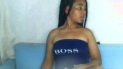 Larj live cam on Cam4