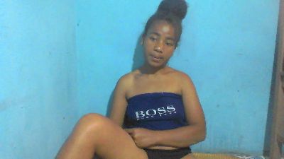 Larj live cam on Cam4