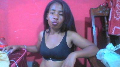 Larj live cam on Cam4