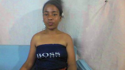 Larj live cam on Cam4