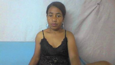 Larj live cam on Cam4