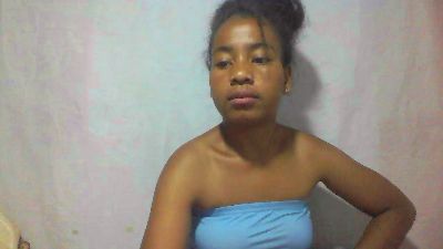 Larj live cam on Cam4
