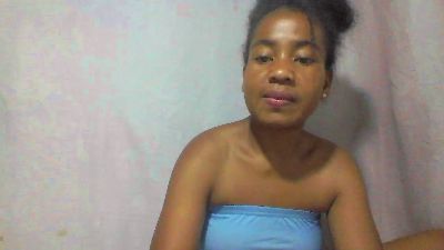 Larj live cam on Cam4