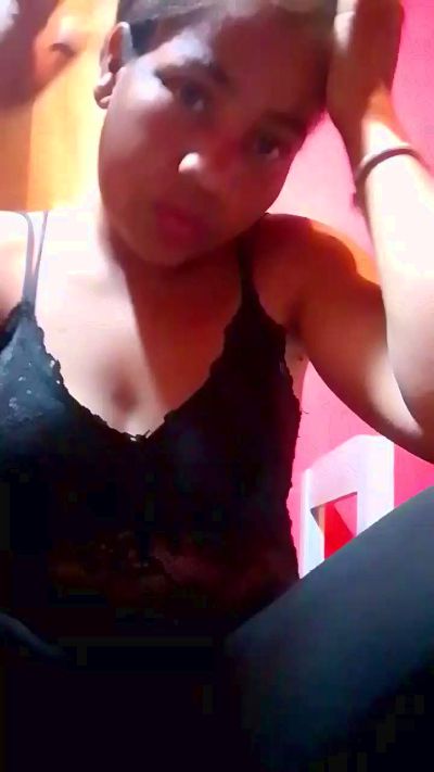 Larj live cam on Cam4
