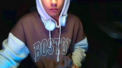 Larry_Art_A live cam on Cam4