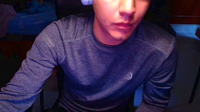 Larry_Art_A live cam on Cam4