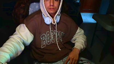 Larry_Art_A live cam on Cam4