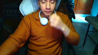 Larry_Art_A live cam on Cam4