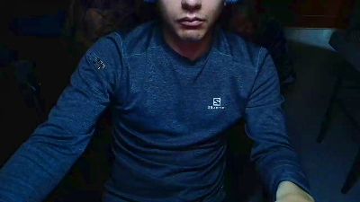 Larry_Art_A live cam on Cam4