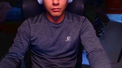 Larry_Art_A live cam on Cam4