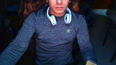 Larry_Art_A live cam on Cam4