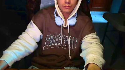 Larry_Art_A live cam on Cam4