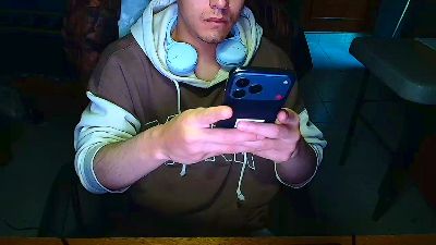 Larry_Art_A live cam on Cam4