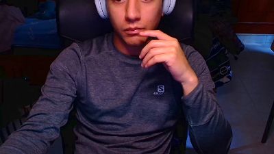 Larry_Art_A live cam on Cam4