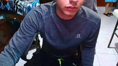Larry_Art_A live cam on Cam4