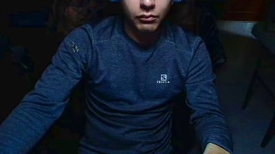 Larry_Art_A live cam on Cam4