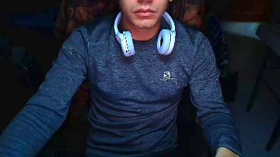 Larry_Art_A live cam on Cam4