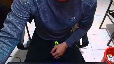 Larry_Art_A live cam on Cam4