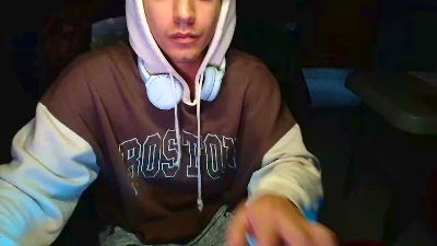 Larry_Art_A live cam on Cam4