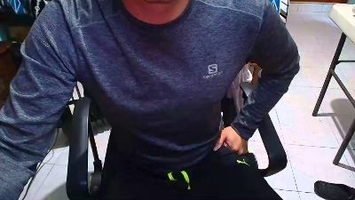 Larry_Art_A live cam on Cam4