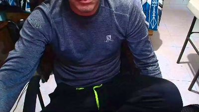 Larry_Art_A live cam on Cam4