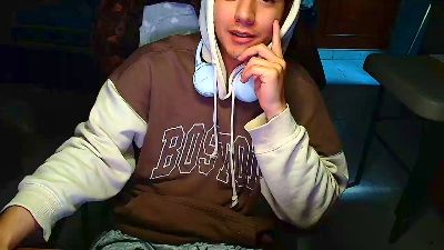 Larry_Art_A live cam on Cam4