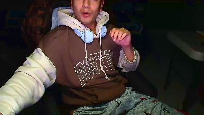 Larry_Art_A live cam on Cam4