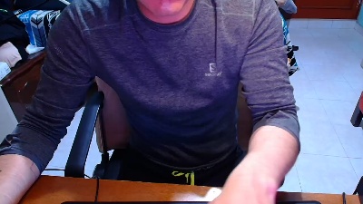 Larry_Art_A live cam on Cam4