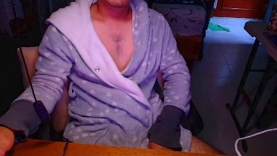 Larry_Art_A live cam on Cam4