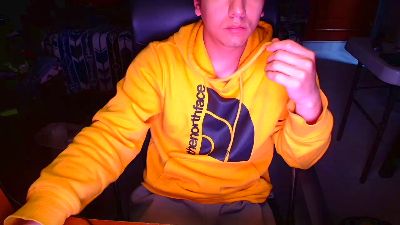 Larry_Art_A live cam on Cam4