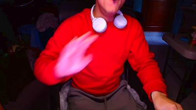 Larry_Art_A live cam on Cam4