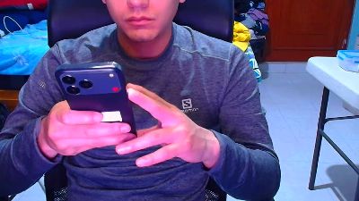 Larry_Art_A live cam on Cam4