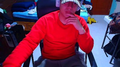 Larry_Art_A live cam on Cam4