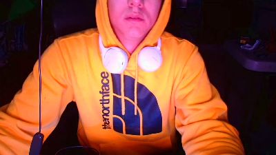 Larry_Art_A live cam on Cam4