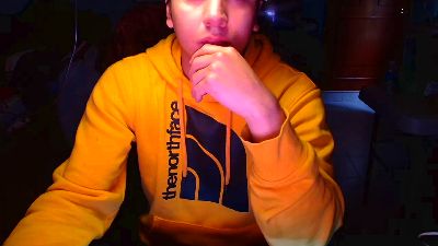Larry_Art_A live cam on Cam4