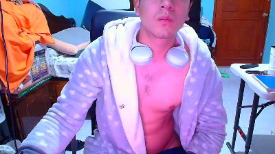 Larry_Art_A live cam on Cam4