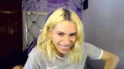 Larry_craft live cam on Cam4