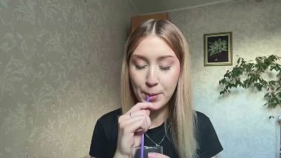 LashawnKahanek live cam on Cam4