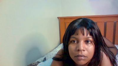 Lashlunax live cam on Cam4