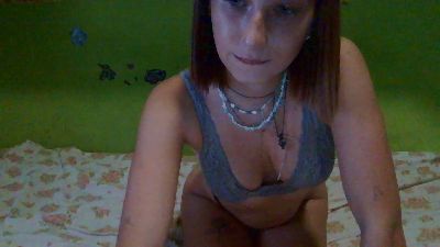 Lastronza03 live cam on Cam4