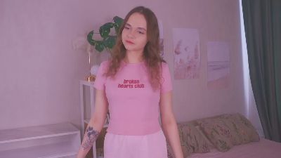 LatashaNewball live cam on Cam4
