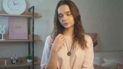 LatashaNewball live cam on Cam4