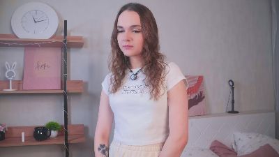 LatashaNewball live cam on Cam4