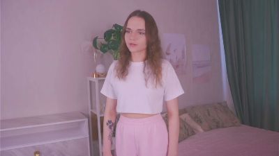 LatashaNewball live cam on Cam4