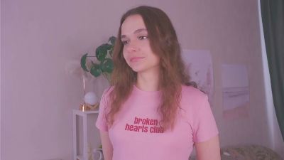 LatashaNewball live cam on Cam4