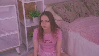 LatashaNewball live cam on Cam4