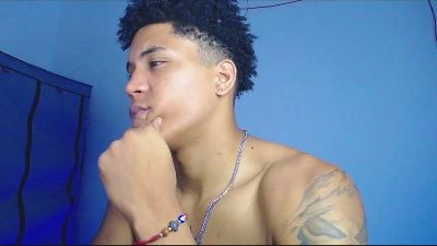 LatinEvanoBBC live cam on Cam4